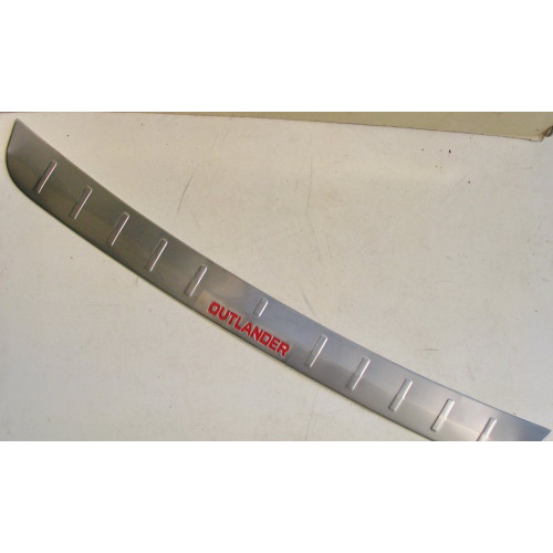 Накладка на задний бампер Mitsubishi Outlander 2015